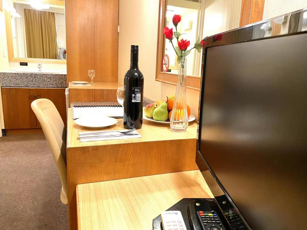 Gateway Motor Inn Narrandera Bagian luar foto
