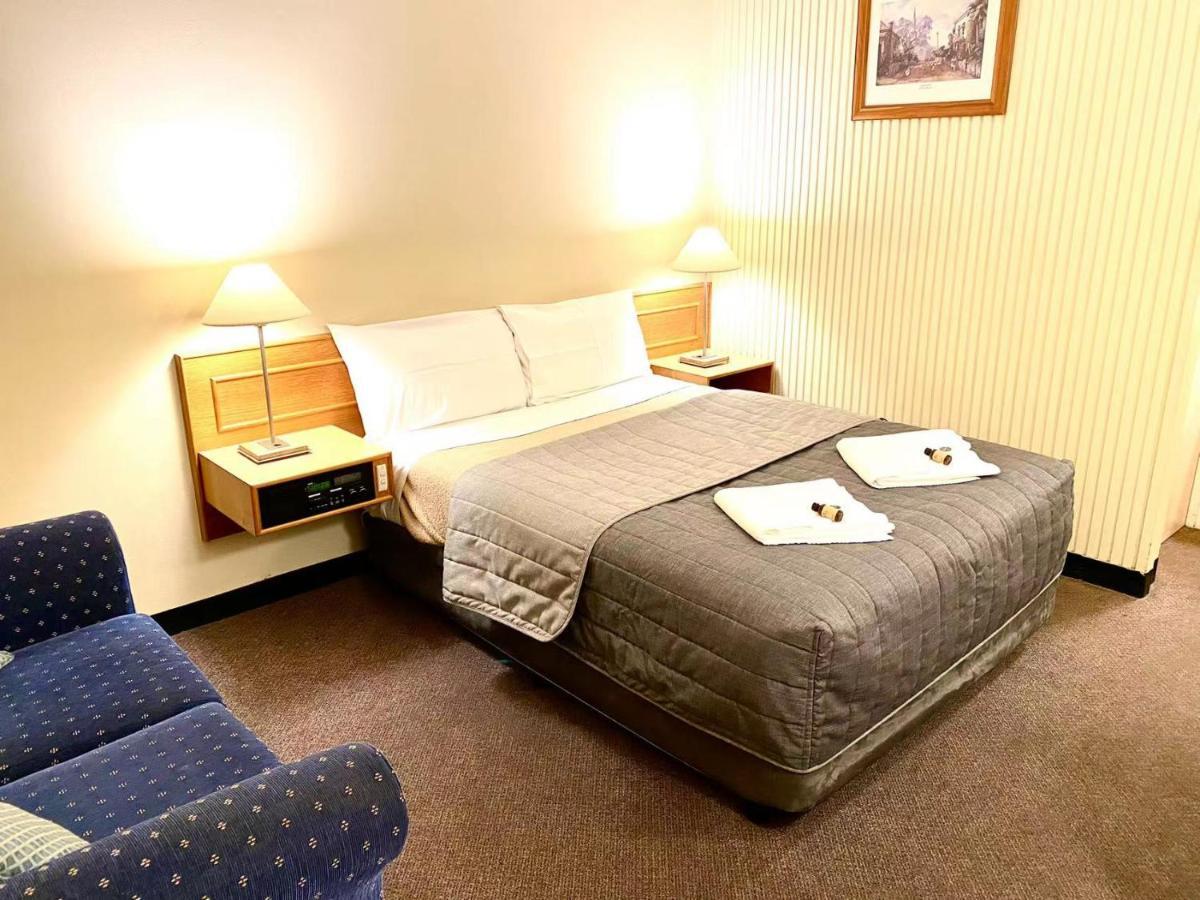 Gateway Motor Inn Narrandera Bagian luar foto