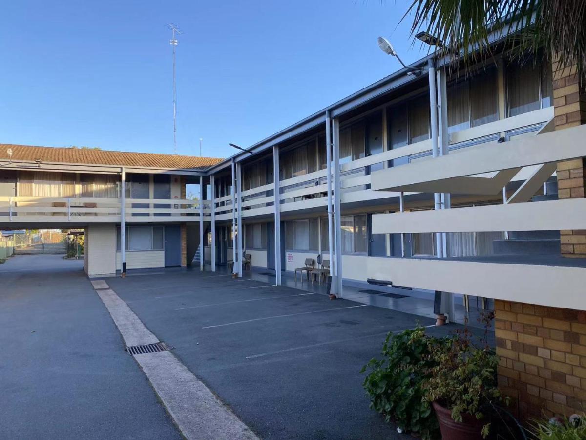 Gateway Motor Inn Narrandera Bagian luar foto