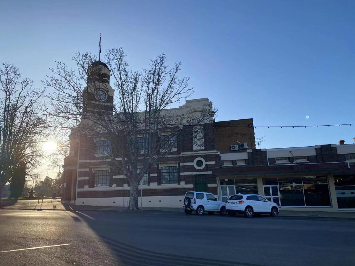 Gateway Motor Inn Narrandera Bagian luar foto