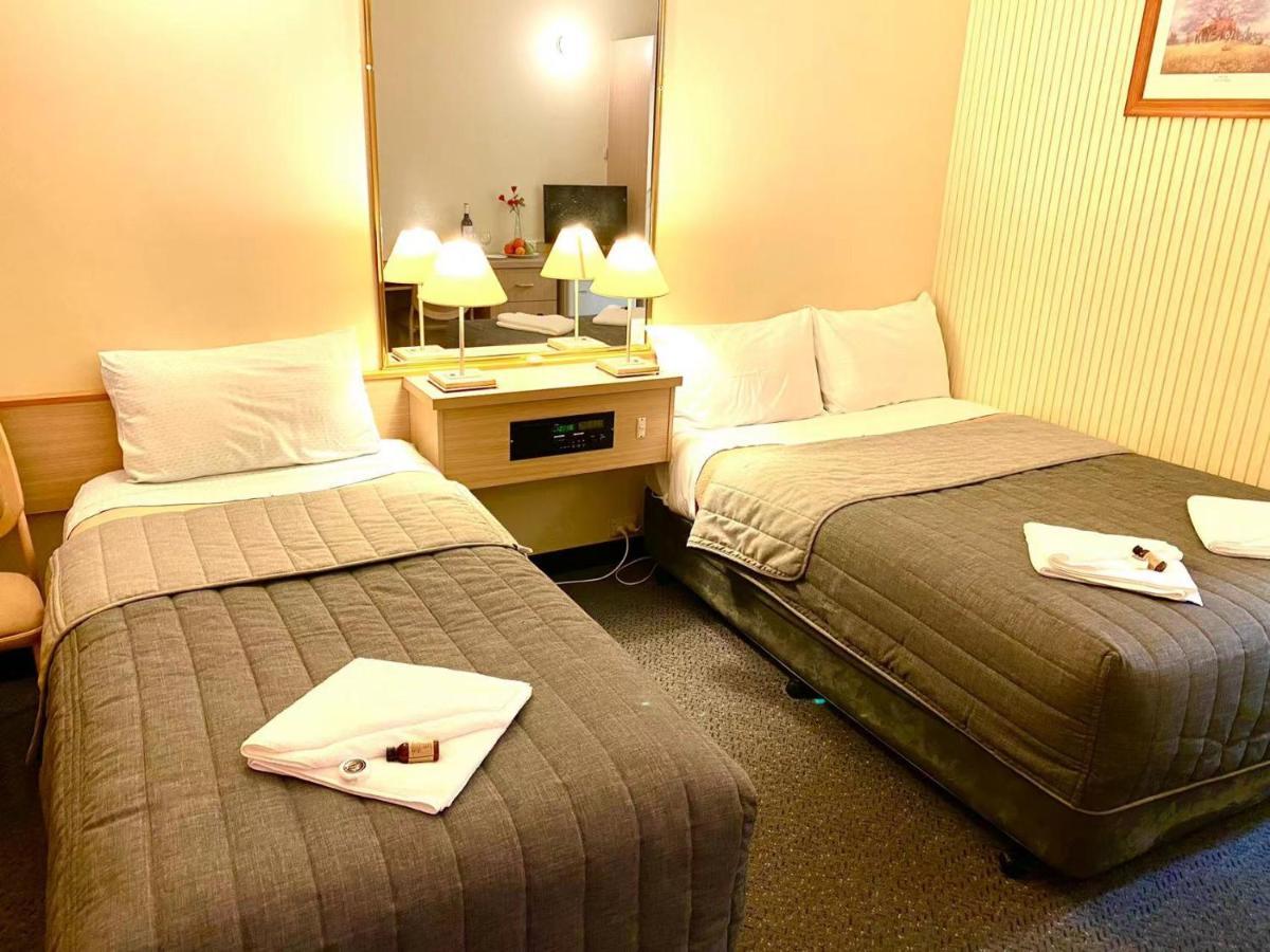 Gateway Motor Inn Narrandera Bagian luar foto