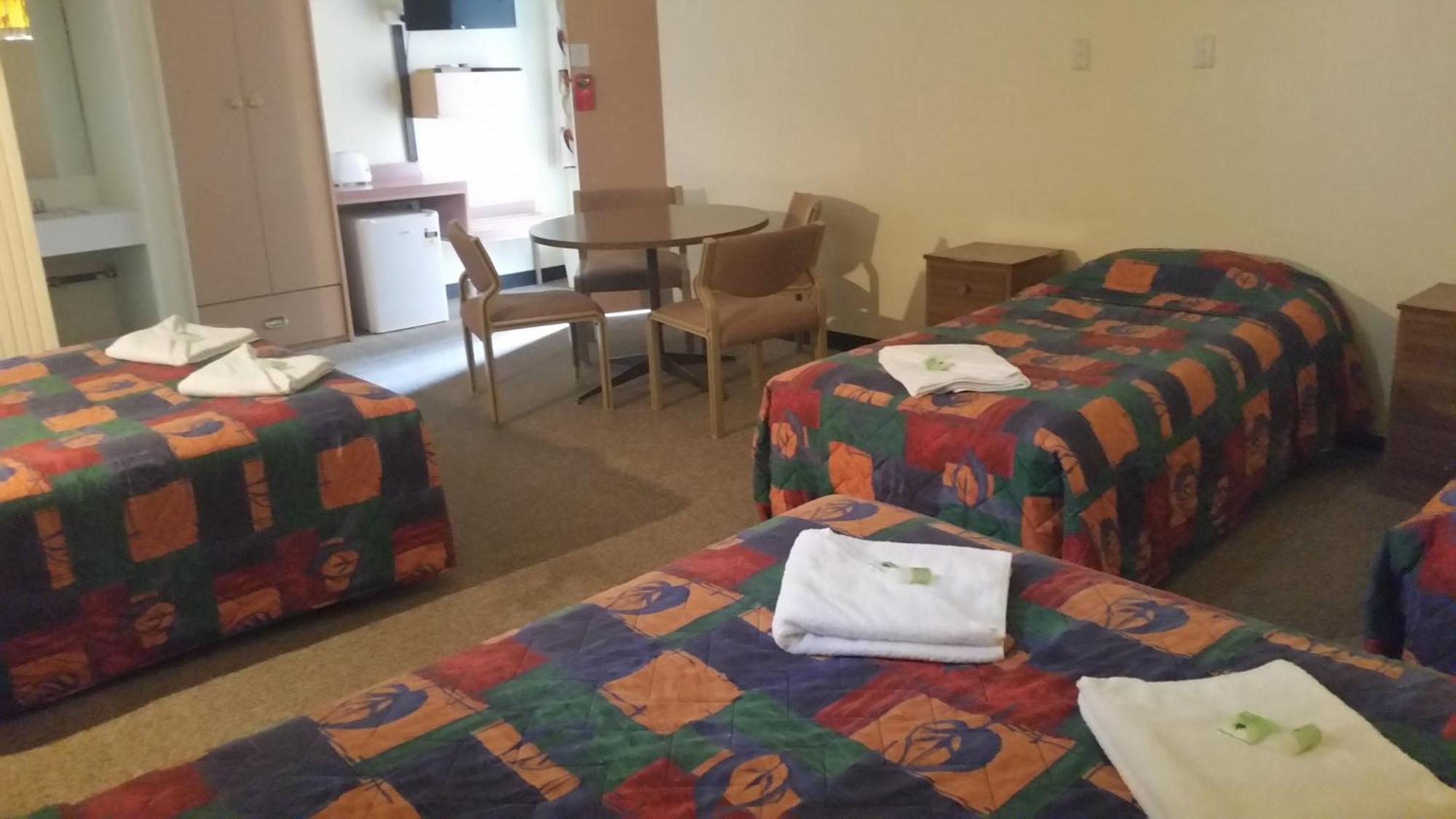 Gateway Motor Inn Narrandera Ruang foto